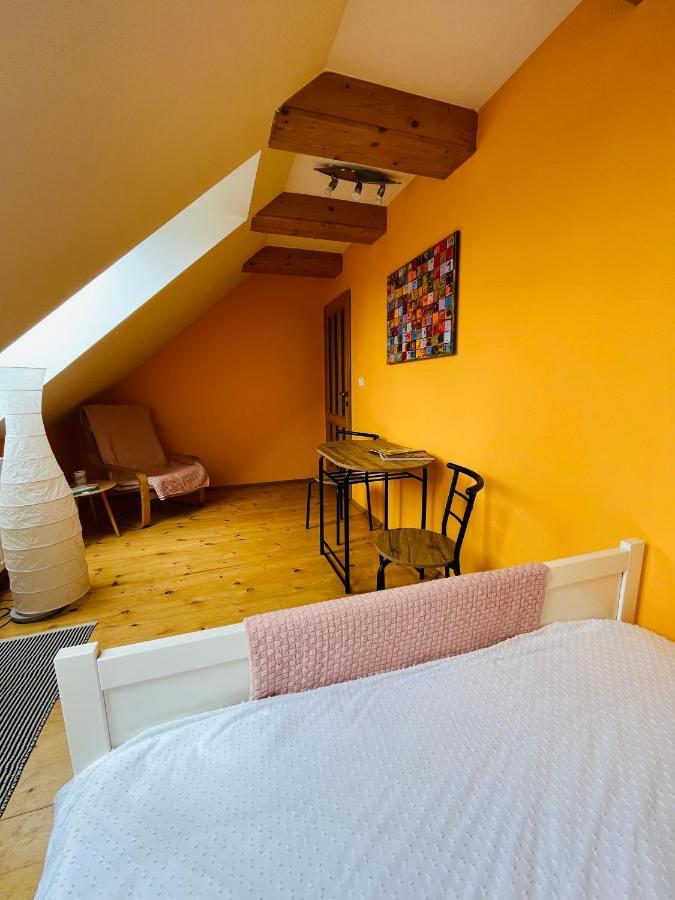 Apartman U Smrku Dvůr Králové nad Labem المظهر الخارجي الصورة